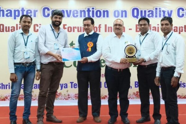 “SAIL Refractory Unit की ‘संरक्षक’ टीम ने पहले ही प्रयास में मारी बाज़ी — QCFI सेफ्टी सर्कल में धमाकेदार जीत!”