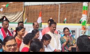 Vijay baghel wife durg bhilai sansad